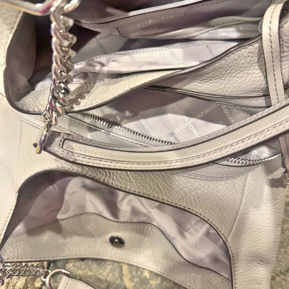 The MICHAEL Michael Kors Lillie Chain Straps Large Shoulder Bag Gray Tote NWOT - Picture 8 of 11